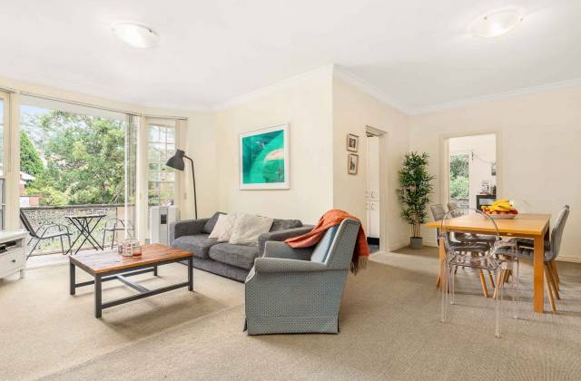 5/6 Larkin Street image 2