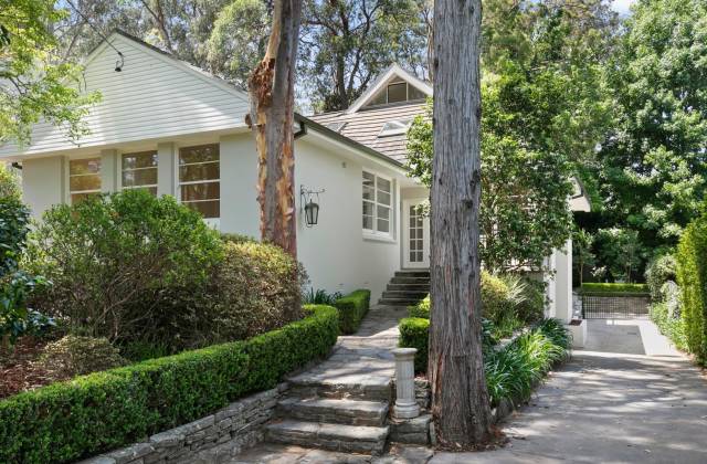 56 Roland Avenue image 10