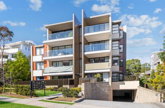 302/24-26 Dumaresq Street image 1
