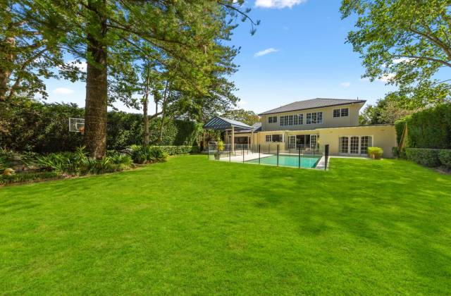 27 Elva Avenue image 1