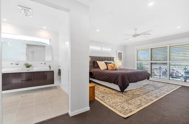 11 Epacris Avenue, image 4