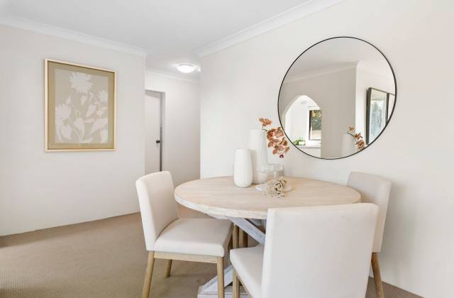 12/26 Burdett Street image 5